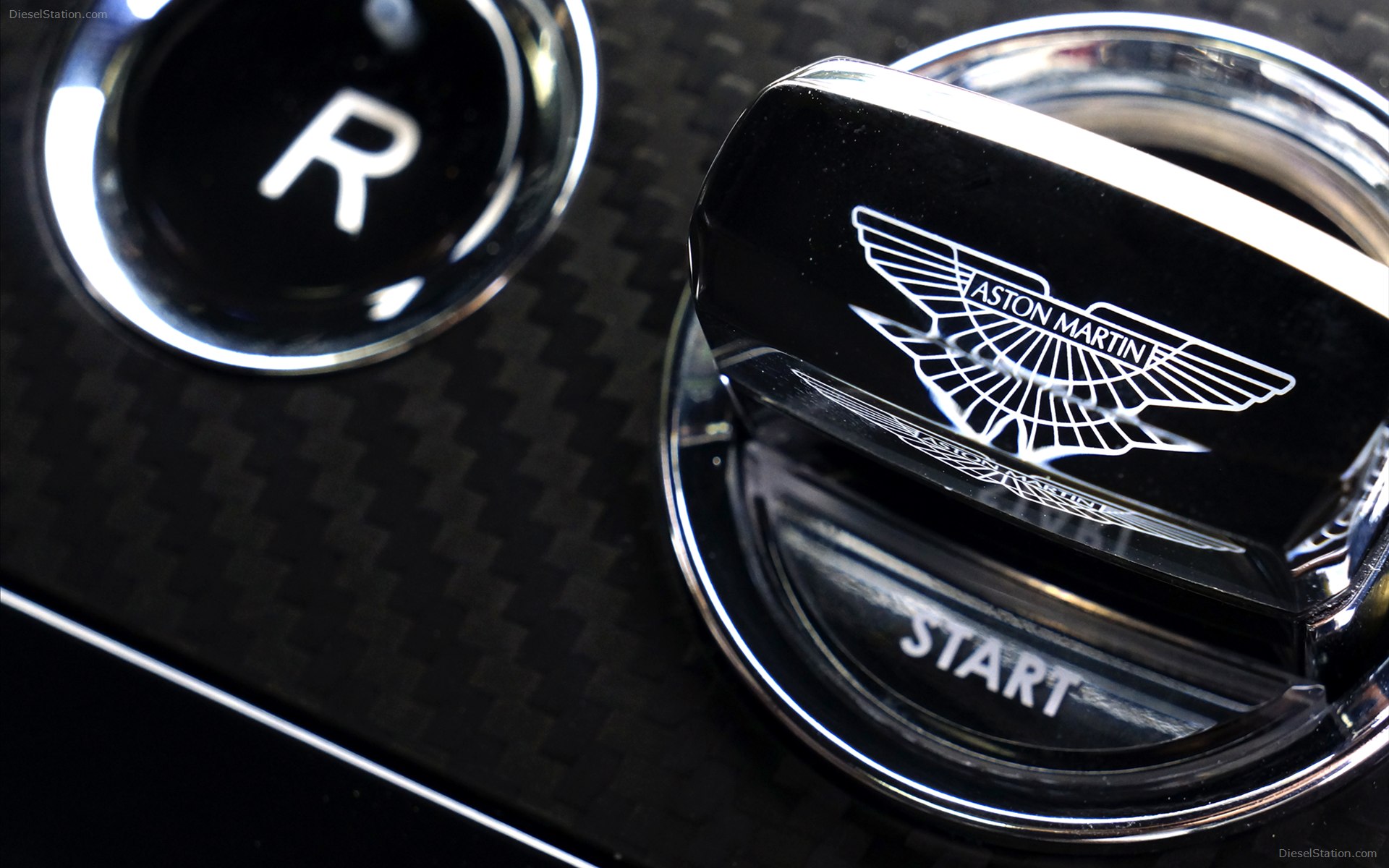Aston Martin DB9 2013